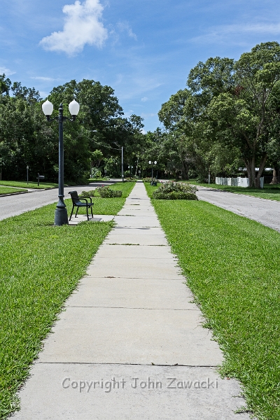 Lilly Court Median-1229.jpg